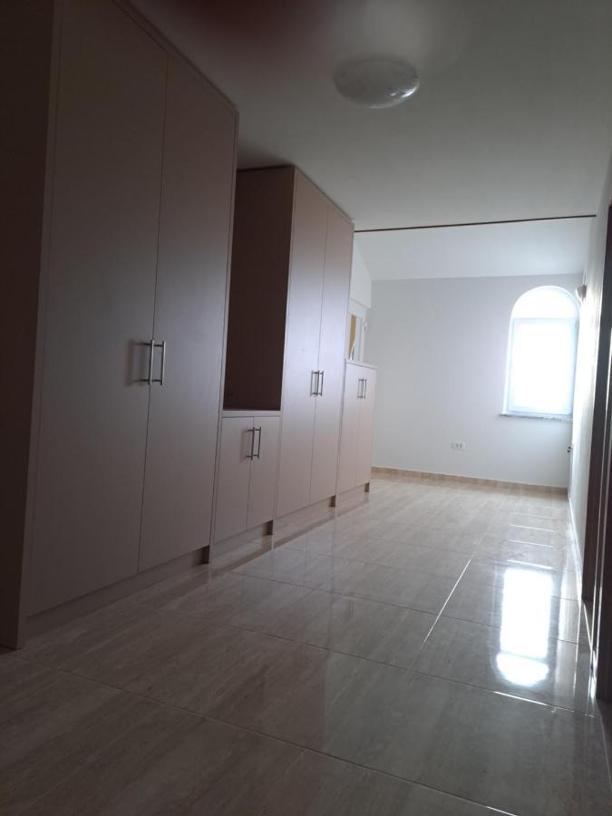 Apartman Vidas Palit Екстериор снимка