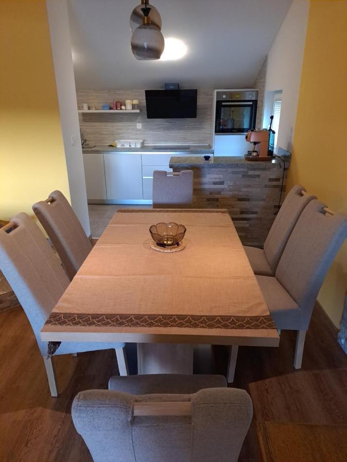 Apartman Vidas Palit Екстериор снимка