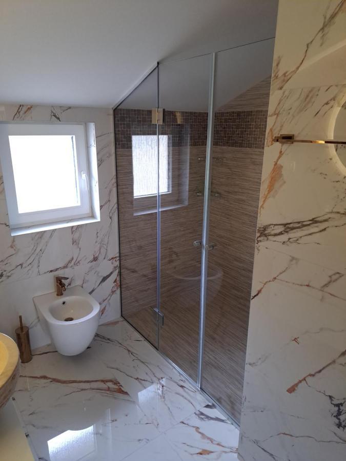 Apartman Vidas Palit Екстериор снимка