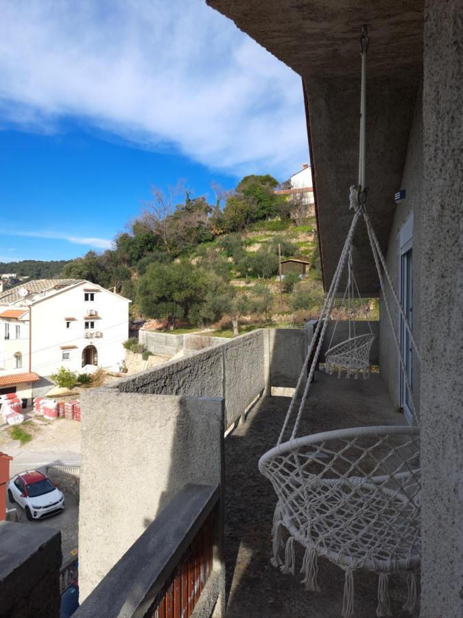 Apartman Vidas Palit Екстериор снимка