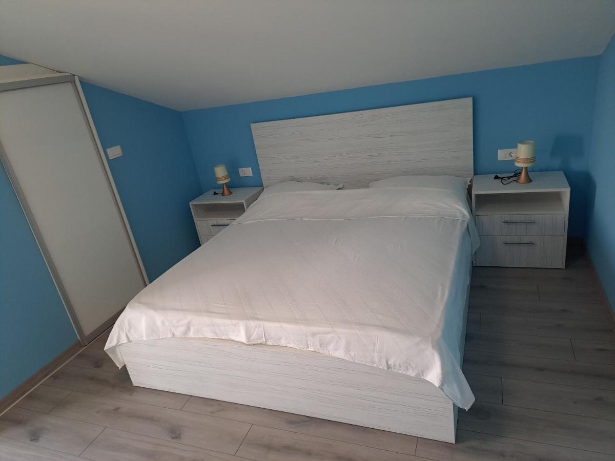 Apartman Vidas Palit Екстериор снимка